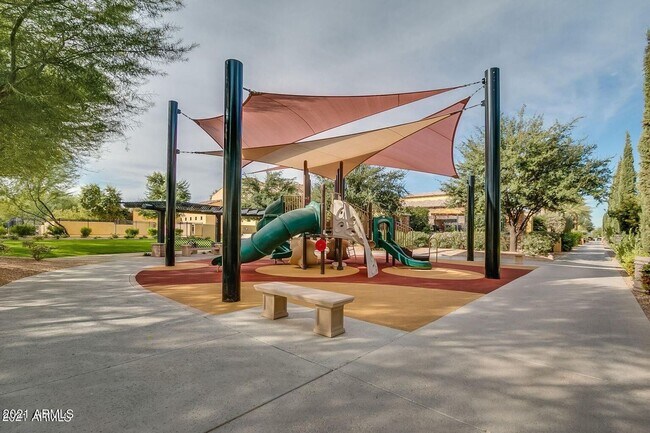 Building Photo - Luxury Lifestyle in Queen Creek AZ