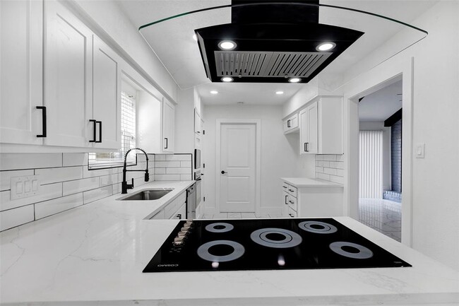 Building Photo - 7810 Blackjack Ct