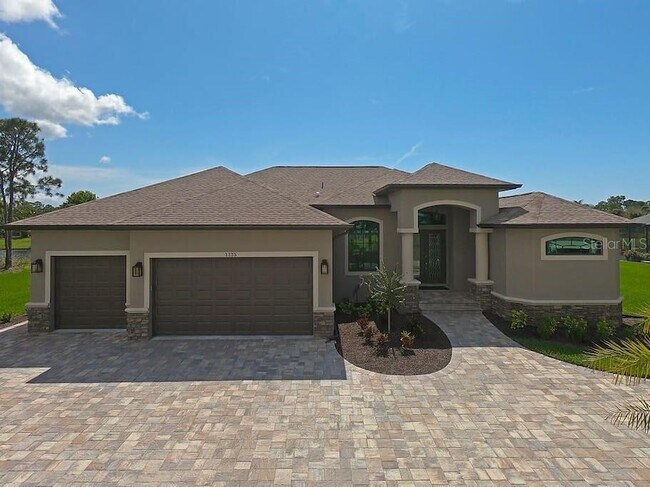 Primary Photo - 1125 Rotonda Cir