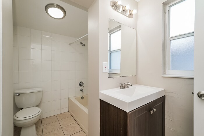 Building Photo - 4772 54th Ave N