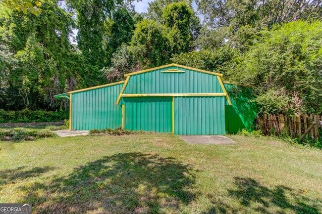 Building Photo - 135 Bruce Ln