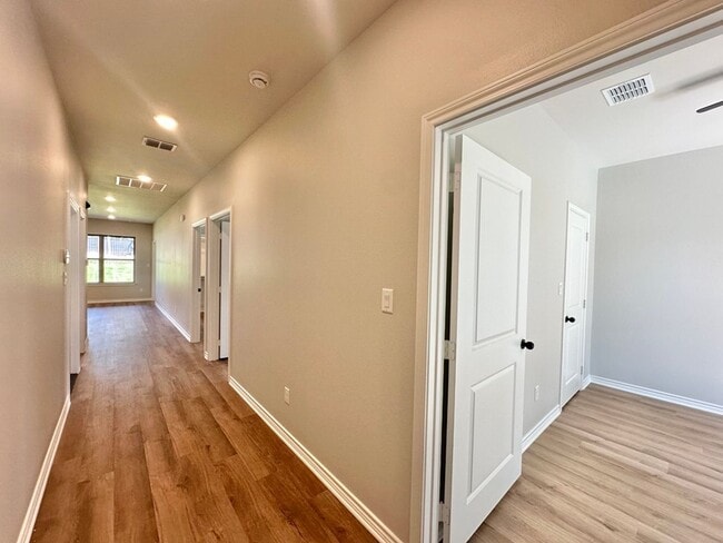 Building Photo - Tour Today! New Construction 4 Bed 2 Bath Triplex!