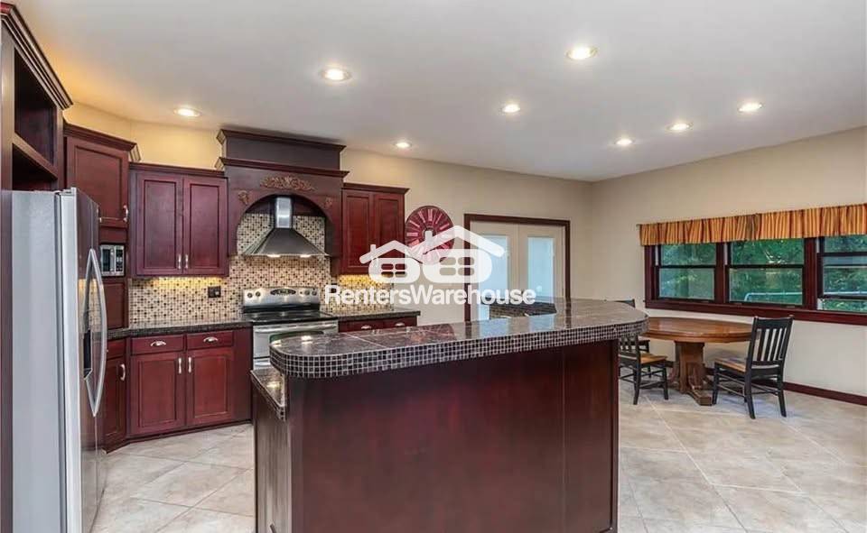 Building Photo - 18927 170th St