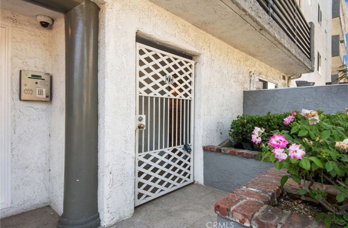 Building Photo - 1515 S Beverly Dr