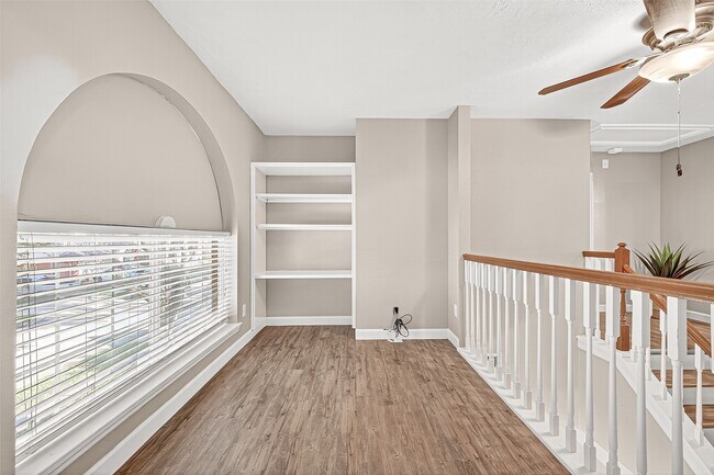 Building Photo - 14015 Wheatbridge Dr