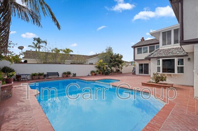 Building Photo - 1300 Antigua Way