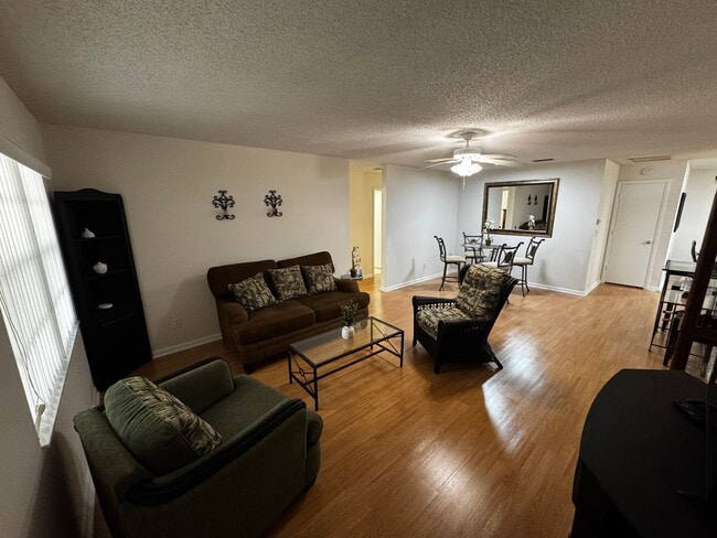 Building Photo - Active 55+ Living in On Top of the World – 2BR/2BA Villa with Resort-Style Amenities!