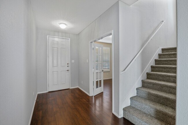 Building Photo - Beautifull Home In Aubrey ISD