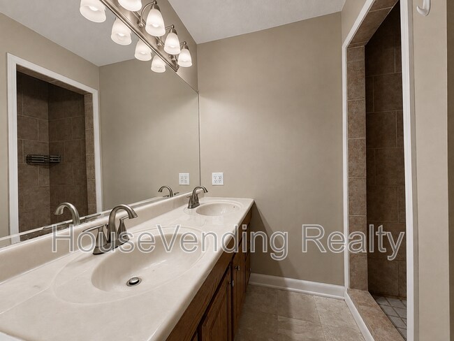 Building Photo - 6204 Trailhead Cir