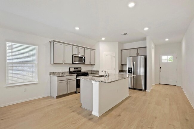 Building Photo - 2816 Owl Head Dr