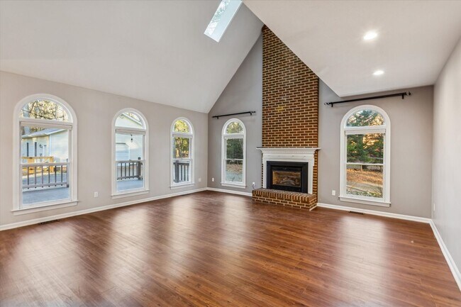 Building Photo - Quiet Coastal VA Yorktown Rental Near Bases