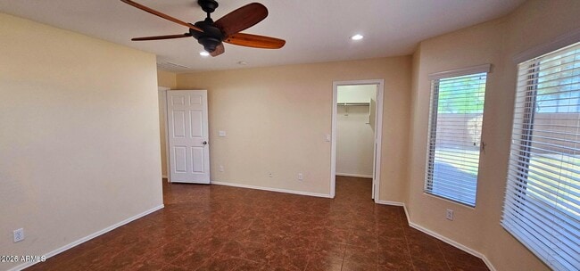 Building Photo - 224 S Cactus St