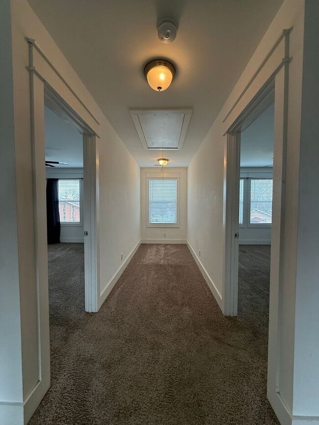 Building Photo - Beautiful Two-Story House in Woodbine - Fenced in Backyard