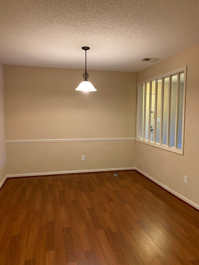 Building Photo - Condo for rent in Hoover