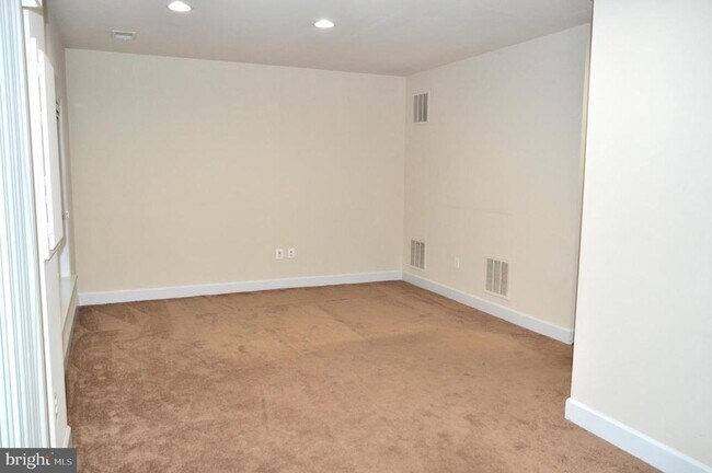 Building Photo - 12213 Silver Cypress Terrace