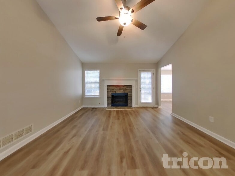 Building Photo - 64 Cedars Glen Cir