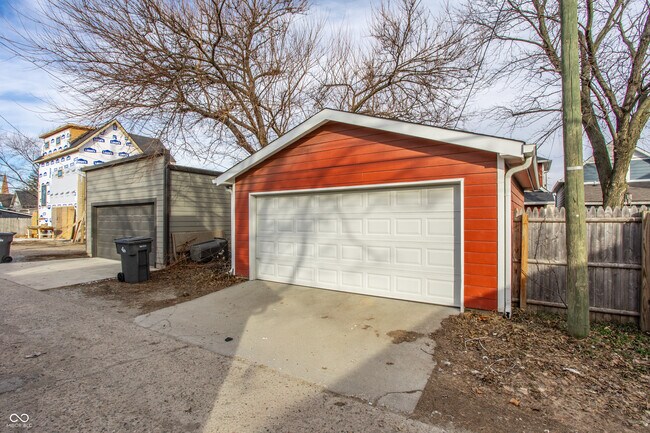 Building Photo - 421 E Morris St