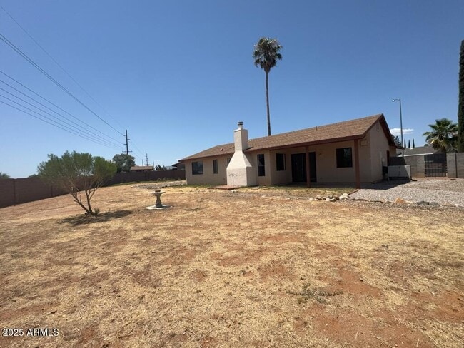 Building Photo - 1643 S Loma Plaza
