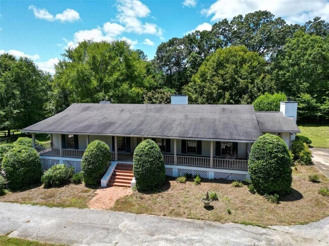 Building Photo - 17040 Birmingham Rd