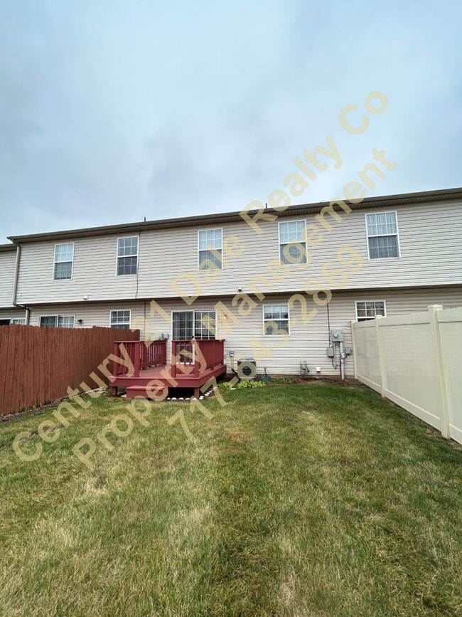 Building Photo - Lovely 3 Bedroom 1.5 Bath home in the Orchard Glen Condominium Association