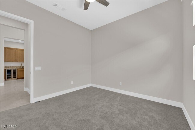 Building Photo - 11032 Rolling Vista Dr