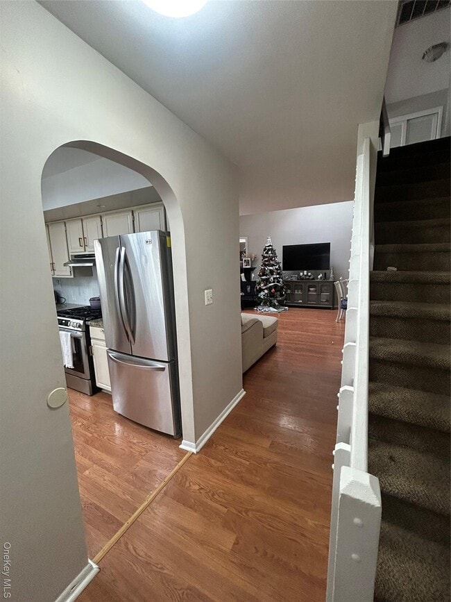 Building Photo - 36 Sycamore Ct