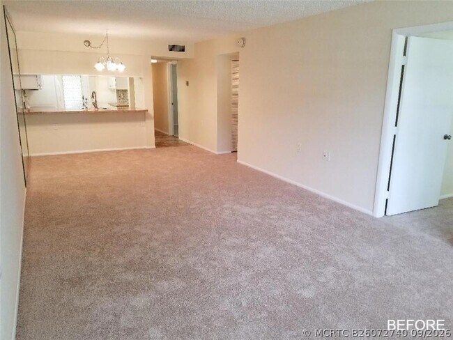 Building Photo - 1104 Bahama Bend