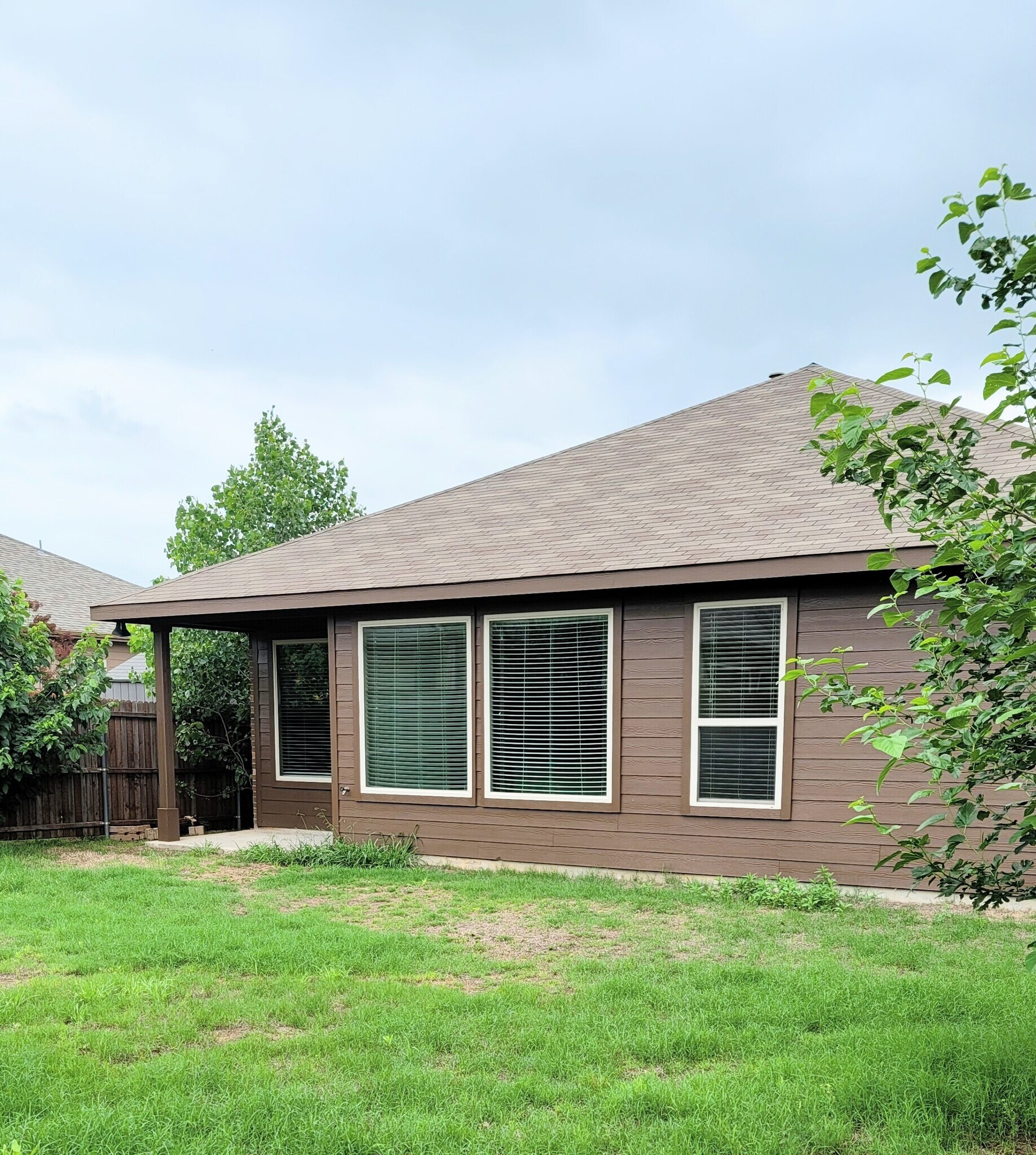 Building Photo - 1716 Jacona Trl