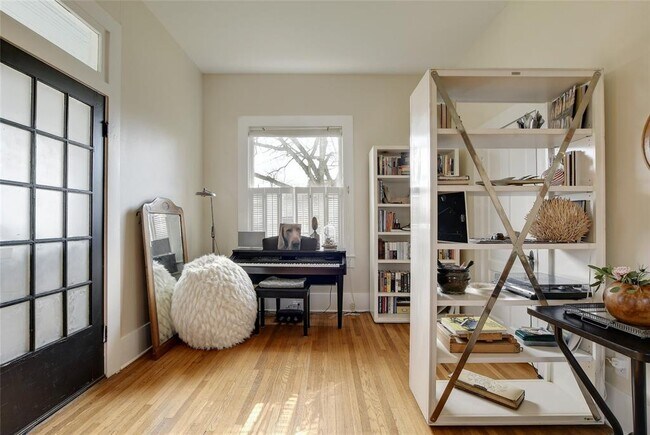 Building Photo - 221 N Johnson Ave