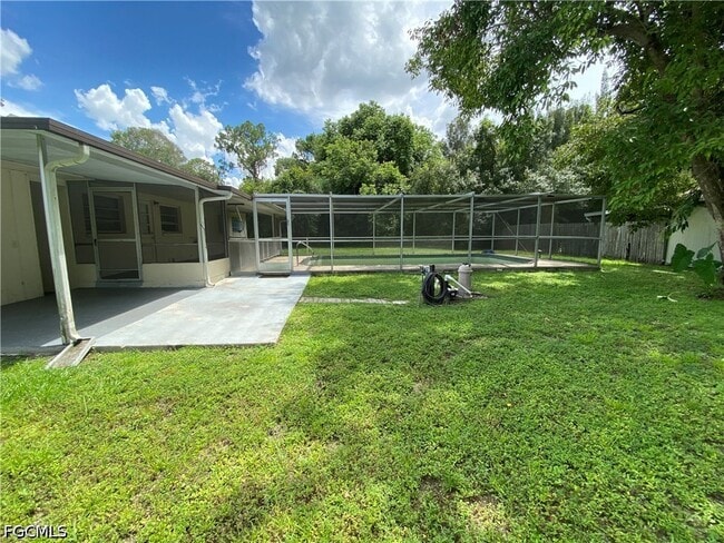 Building Photo - 7906 Suncoast Dr