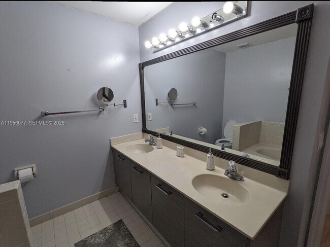 Building Photo - 13541 NW 5th Ct