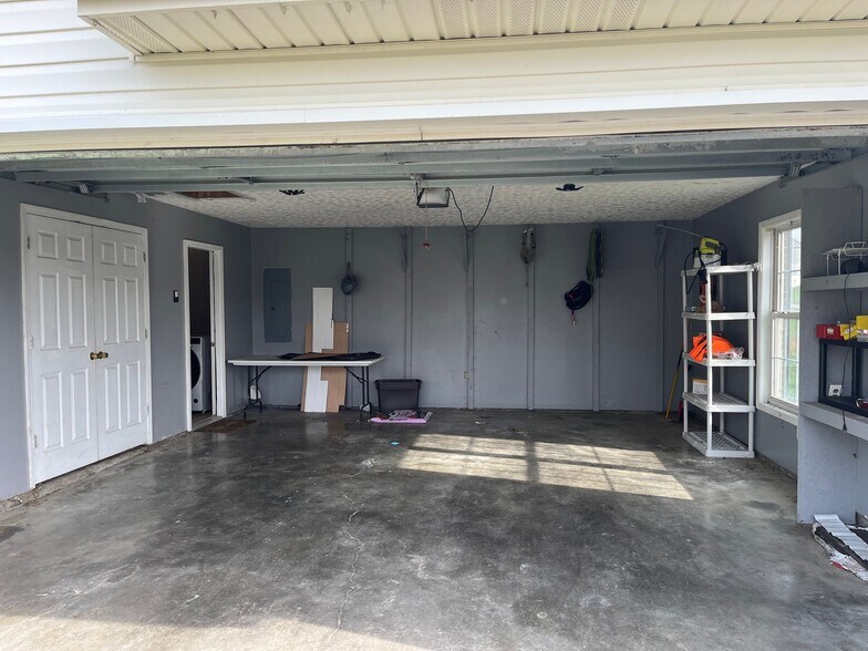 Building Photo - 13311 Bennettsville Rd