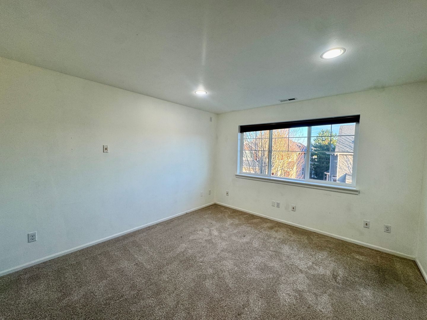 Building Photo - Woodinville Home!