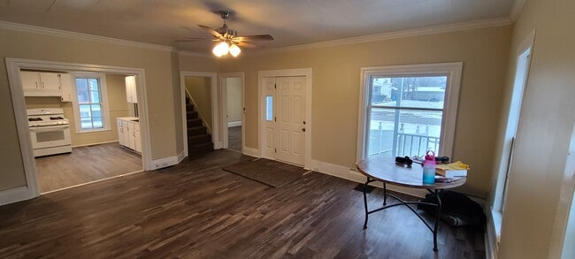 Large Living Room with Tall Ceilings - 403 W Washington St