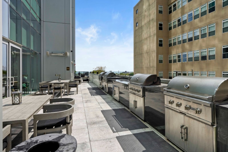 Building Photo - 800 S Michigan Ave