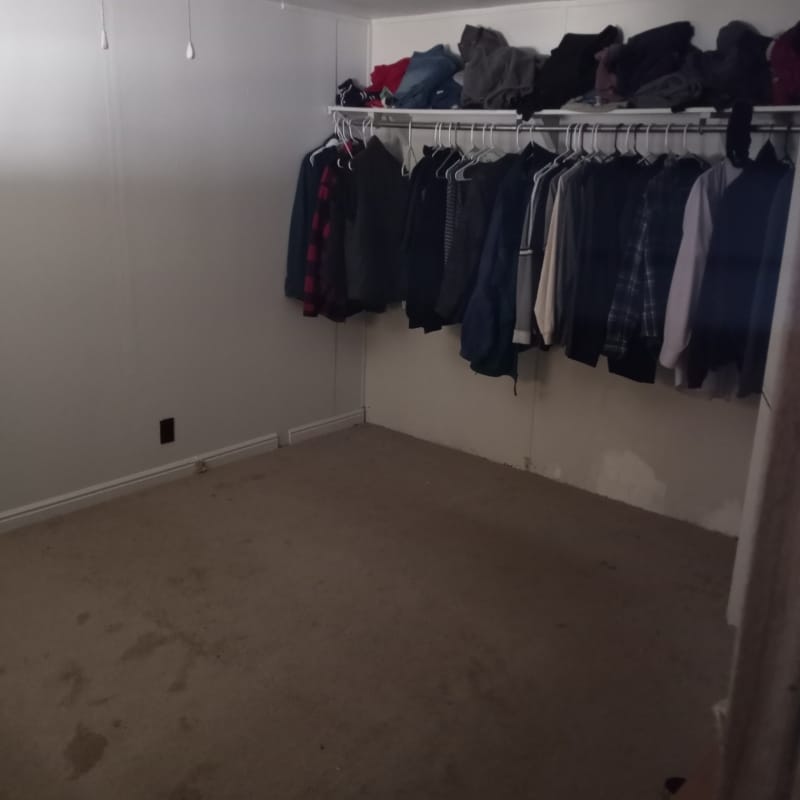 Building Photo - 400 E 800 N