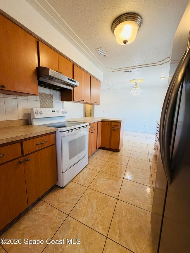 Building Photo - 981 Palmer St