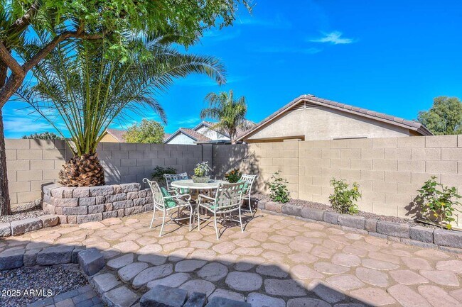 Building Photo - 16530 W Statler St