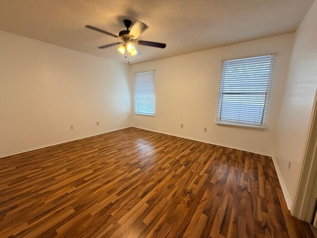 Building Photo - 12716 Covington Trail