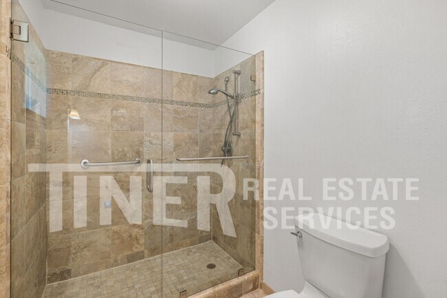 Building Photo - 6406 Winding Way