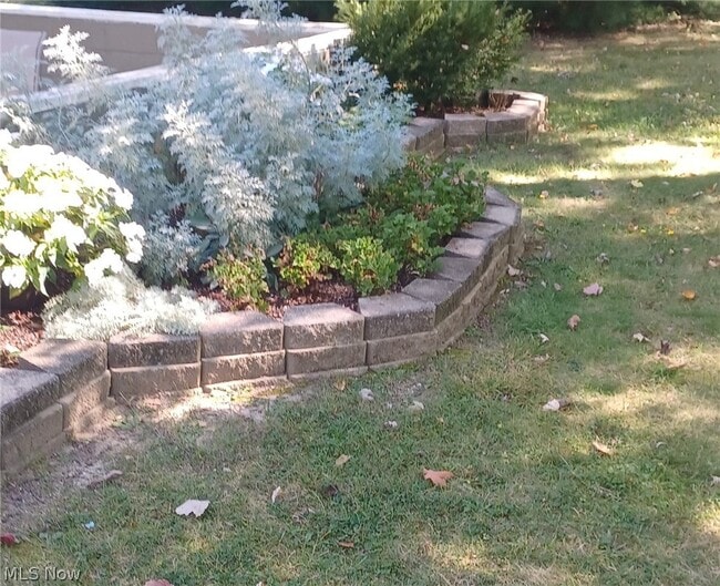 Building Photo - 15794 Grove St