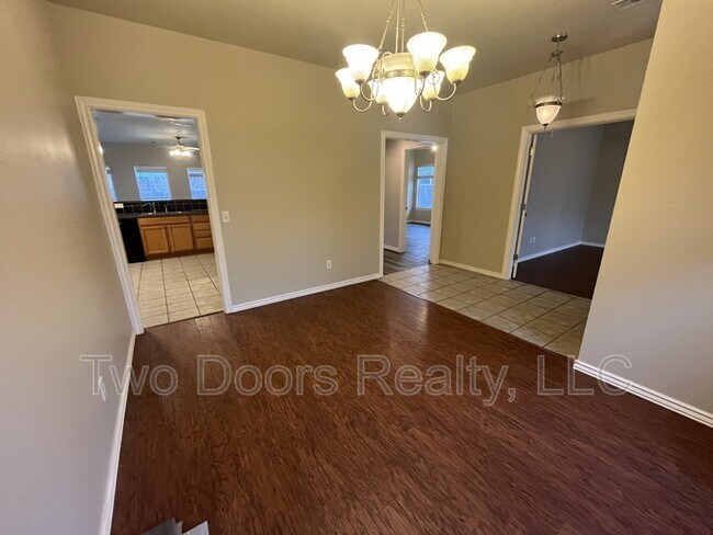 Building Photo - 2321 SW 94th St