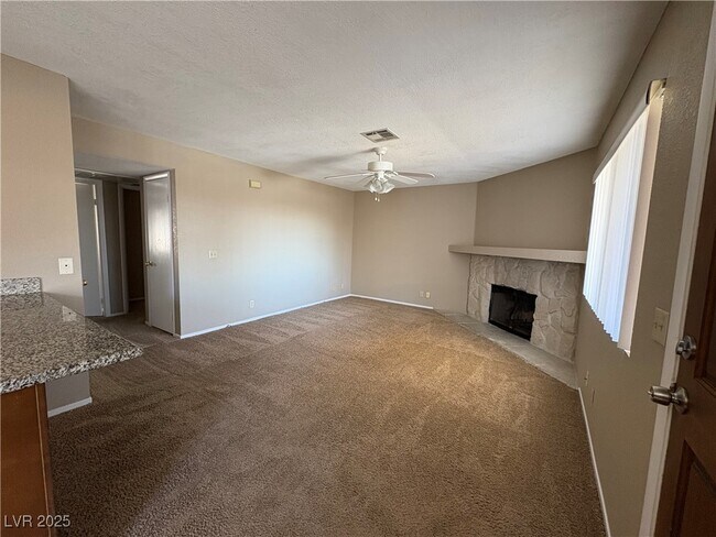 Building Photo - 937 Falconhead Ln