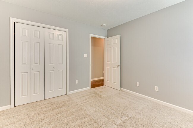 Building Photo - 1231 Pinnacle Dr