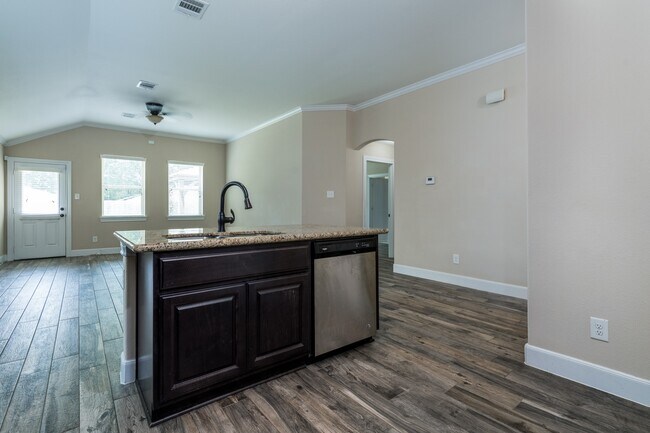 Building Photo - 18123 Willow Edge Dr