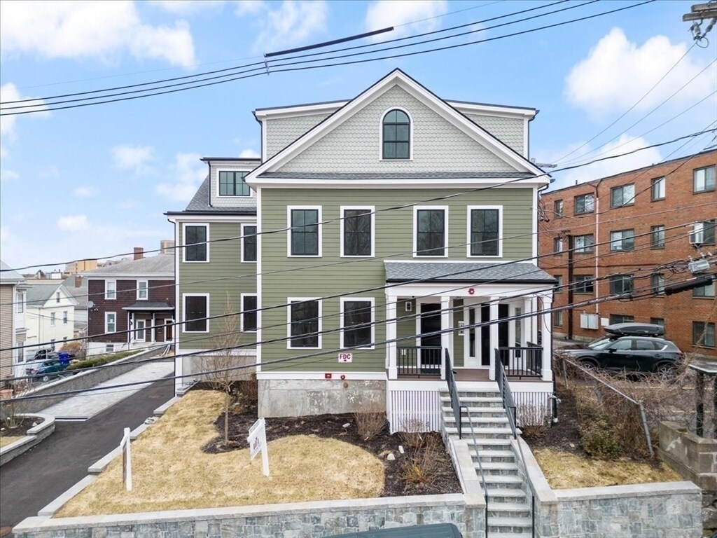 Building Photo - 30 Dighton St