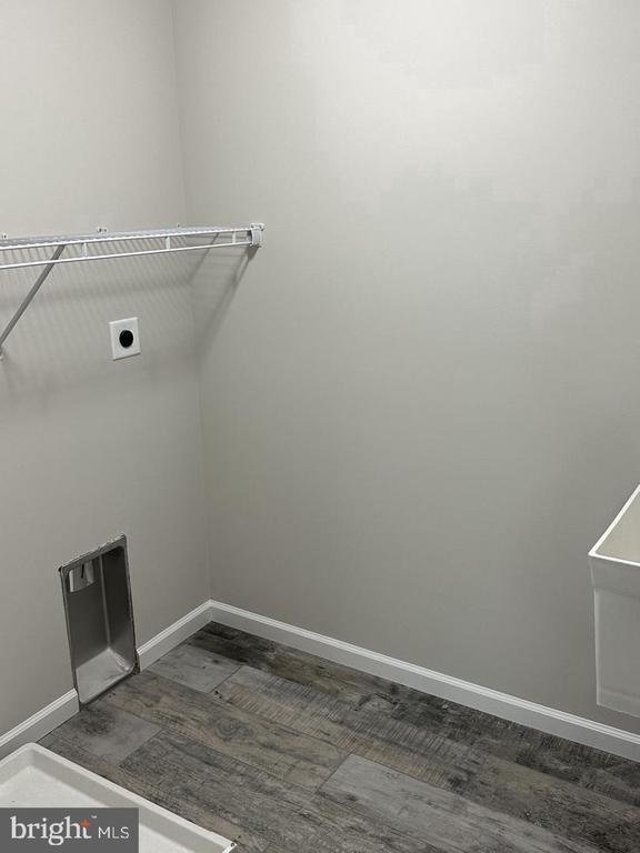 Building Photo - 111 Delano Dr