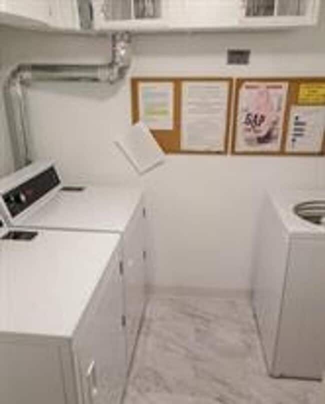 Building Photo - Luxury and fully updated studio in Americana Centre in downtown Rockville