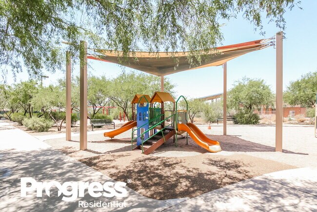 Building Photo - 13181 N Deergrass Dr