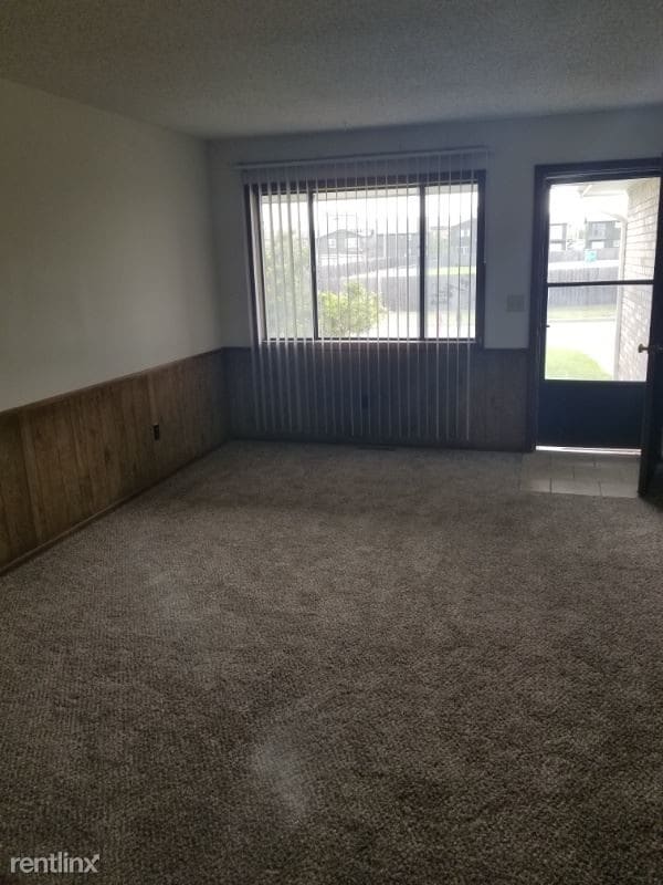 Building Photo - 3 br, 2 bath Townhome - 3139 BUNKERHILL